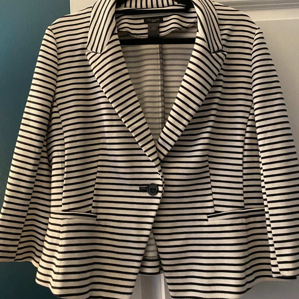 Ann Taylor knit blazer